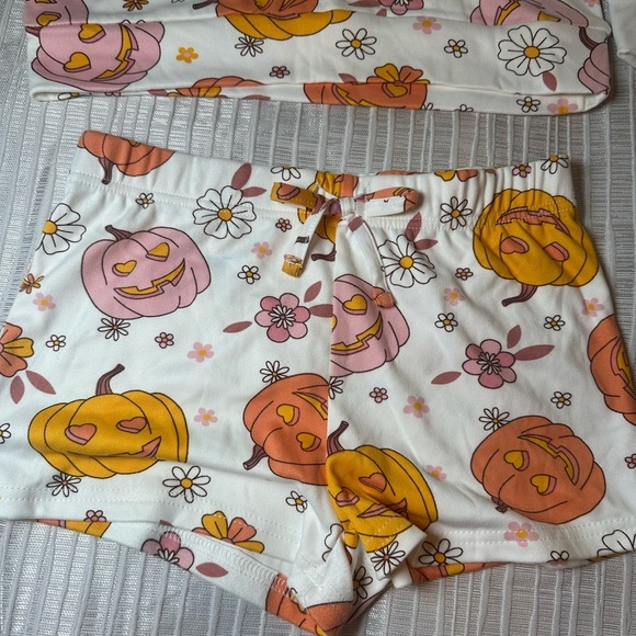 Charming Pumpkin and Floral Girls sleepwear, Size 10/12 NWT - Picture 2 of 8